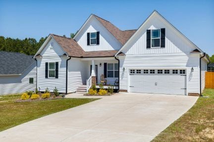 How to Resurface Your Driveway: Concrete Renovation Tips